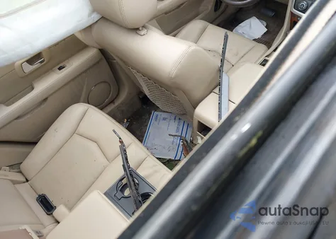 2008 Cadillac Srx V6 z USA, uszkodzony, nr VIN 1GYEE437080208666